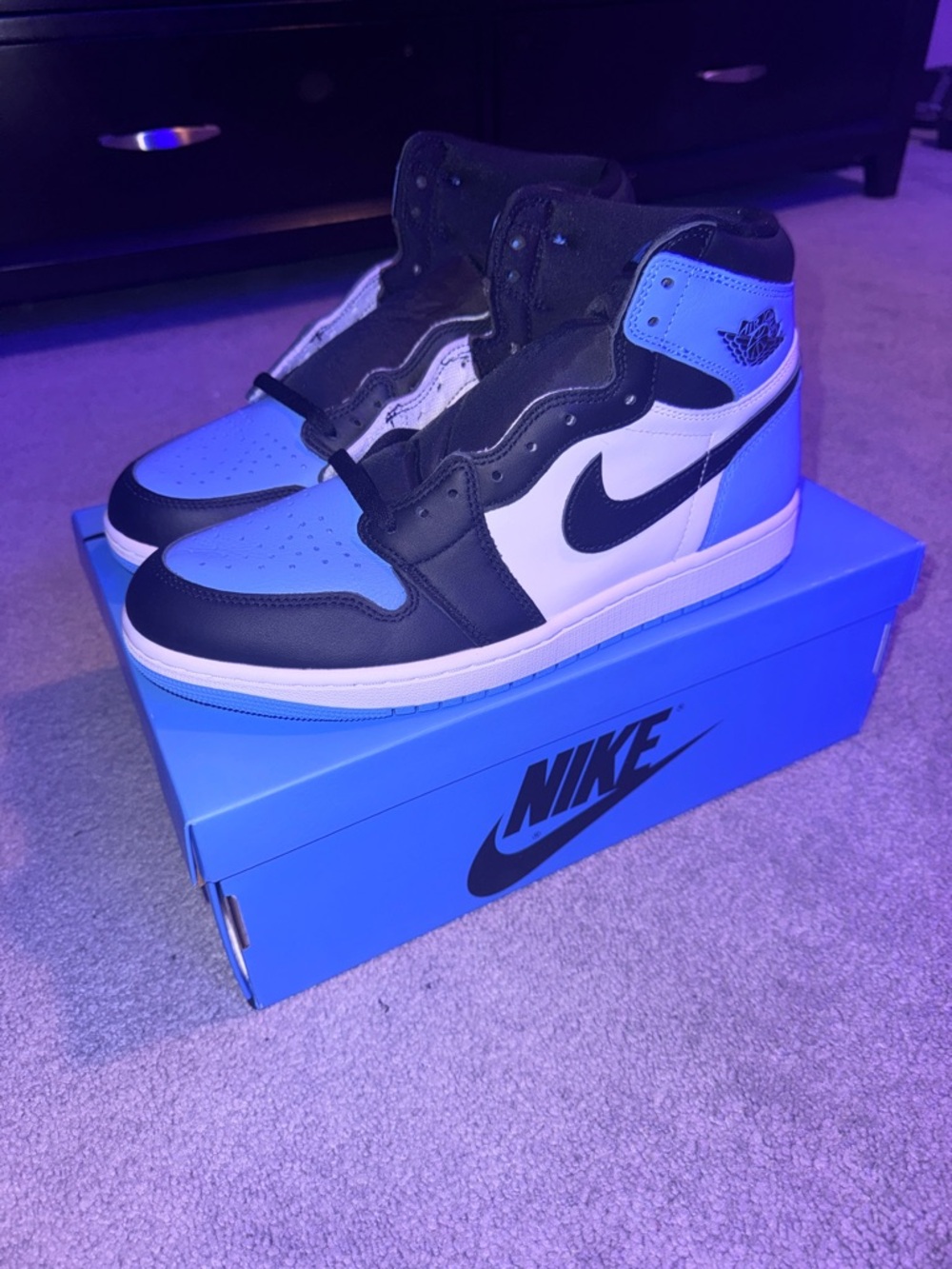 Nike Air Jordan 1 High UNC